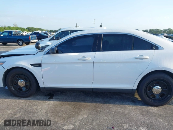 2017 Ford Police Interceptor with VIN 1FAHP2L80HG133684, listed as a IAAI auction lot 42018737 with 43,381 mi miles and . Bid and sale history available at DreamBid. Image 14.