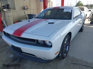 2014 Dodge Challenger SXT with VIN 2C3CDYAG3EH115338, listed as a IAAI auction lot 41323473 with 89,626 mi miles. Bid and sale history available at carsss.com. Image 17.