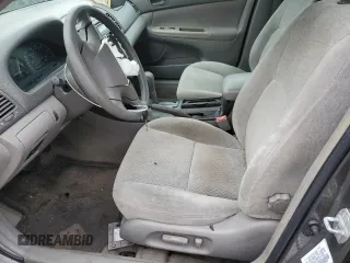 2003 Toyota Camry LE z VIN 4T1BF32K43U546140, wystawiony jako Copart lot #54493785 z przebiegiem 165 264 mil mil oraz Nie do naprawy • Non repairable. Historia ofert i sprzedaży dostępna na DreamBid. Obrazek 7.