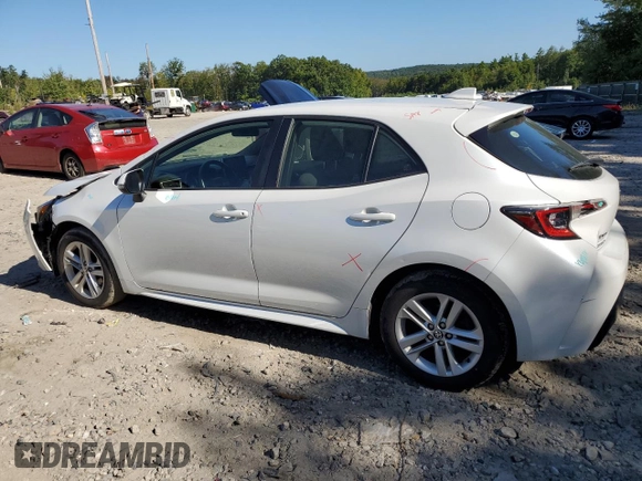 2022 Toyota Corolla Hatchback SE with VIN JTNB4MBE7N3177966, listed as a Copart auction lot 69684714 with 33,777 mi miles and Salvage Title. Bid and sale history available at carsss.com. Image 2.