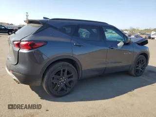 2022 Chevrolet Blazer LT z VIN 3GNKBJRS7NS208946, wystawiony jako Copart lot #54530475 z przebiegiem 27 569 mil mil oraz Szkody całkowita. Historia ofert i sprzedaży dostępna na DreamBid. Obrazek 3.
