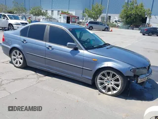 2002 BMW 3 Series 325i z VIN WBAET37402NG77532, wystawiony jako IAAI lot #42324183 z przebiegiem 155 916 mil mil oraz . Historia ofert i sprzedaży dostępna na DreamBid. Obrazek 1.