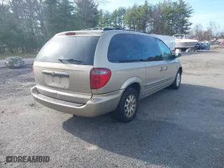 2003 Chrysler Town & Country LXi with VIN 2C8GP54L93R372831, listed as a IAAI auction lot 41958119 with 88,442 mi miles. Bid and sale history available at carsss.com. Image 4.