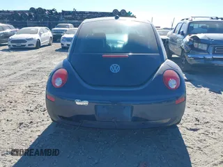 2006 Volkswagen New Beetle Coupe with VIN 3VWSW31C76M418768, listed as a IAAI auction lot 41282506 with 1 mi miles. Bid and sale history available at carsss.com. Image 16.