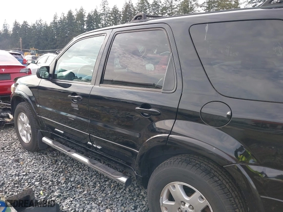 2006 Ford Escape Limited with VIN 1FMYU94176KD46991, listed as a IAAI auction lot 41312961 with 197,241 mi miles. Bid and sale history available at carsss.com. Image 14.