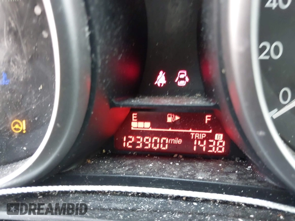 2012 Mazda 5 Grand Touring z VIN JM1CW2DL2C0127851, wystawiony jako IAAI lot #42217090 z przebiegiem 123 900 mil mil oraz . Historia ofert i sprzedaży dostępna na DreamBid. Obrazek 15.