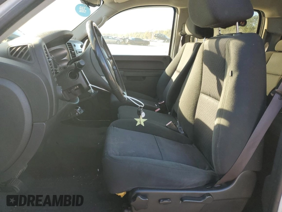 2011 GMC Sierra 1500 SLE z VIN 3GTP1VE03BG301054, wystawiony jako Copart lot #83071224 z przebiegiem Nie podano mil oraz Szkoda całkowita • Salvage title. Historia ofert i sprzedaży dostępna na DreamBid. Obrazek 7.