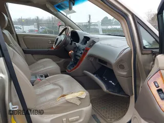 2003 Lexus RX 300 z VIN JTJGF10U830163406, wystawiony jako IAAI lot #41668715 z przebiegiem 245 307 mil mil oraz . Historia ofert i sprzedaży dostępna na DreamBid. Obrazek 5.