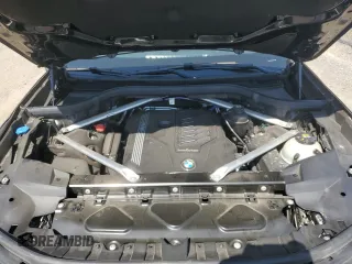 2022 BMW X7 xDrive40i z VIN 5UXCW2C07N9L74738, wystawiony jako Copart lot #53938795 z przebiegiem Nie podano mil oraz Szkoda całkowita • Salvage title. Historia ofert i sprzedaży dostępna na DreamBid. Obrazek 12.