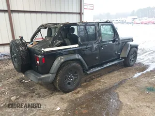 2021 Jeep Wrangler Unlimited Willys with VIN 1C4HJXDN2MW725181, listed as a IAAI auction lot 41731361 with 53,505 mi miles and . Bid and sale history available at DreamBid. Image 4.