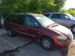 2007 Chrysler Town & Country Touring z VIN 2A4GP54L97R152073, wystawiony jako IAAI lot #42322594 z przebiegiem 152 292 mil mil oraz . Historia ofert i sprzedaży dostępna na DreamBid. Obrazek 1.
