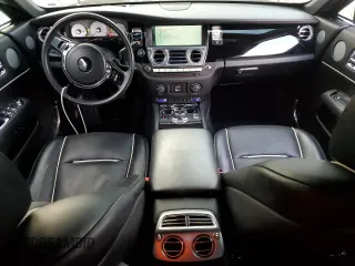 2016 Rolls-Royce Dawn z VIN SCA666D51GU102208, wystawiony jako Copart lot #83388274 z przebiegiem 25 930 mil mil oraz Szkody całkowita. Historia ofert i sprzedaży dostępna na DreamBid. Obrazek 8.
