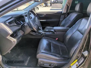 2013 Toyota Avalon XLE z VIN 4T1BK1EB1DU069566, wystawiony jako Copart lot #57236555 z przebiegiem 179 917 mil mil oraz Szkoda całkowita • Salvage title. Historia ofert i sprzedaży dostępna na DreamBid. Obrazek 7.