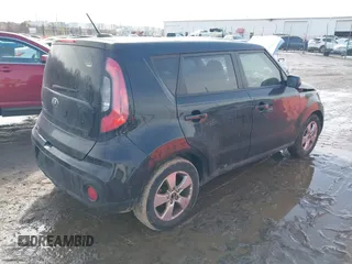 2018 Kia Soul with VIN KNDJN2A25J7564379, listed as a IAAI auction lot 41604598 with 135,209 mi miles. Bid and sale history available at carsss.com. Image 4.
