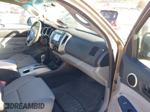 2015 Toyota Tacoma with VIN 5TFLU4EN9FX116262, listed as a IAAI auction lot 40515106 with 95,290 mi miles and . Bid and sale history available at DreamBid. Image 5.