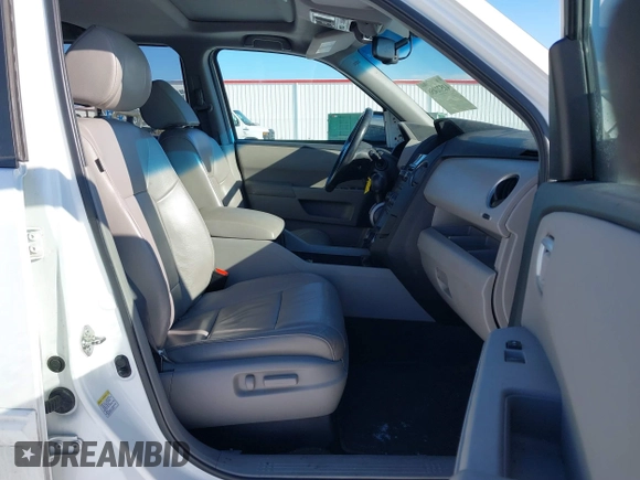2013 Honda Pilot EX-L with VIN 5FNYF4H79DB086426, listed as a IAAI auction lot 41572456 with 190,745 mi miles and . Bid and sale history available at DreamBid. Image 5.