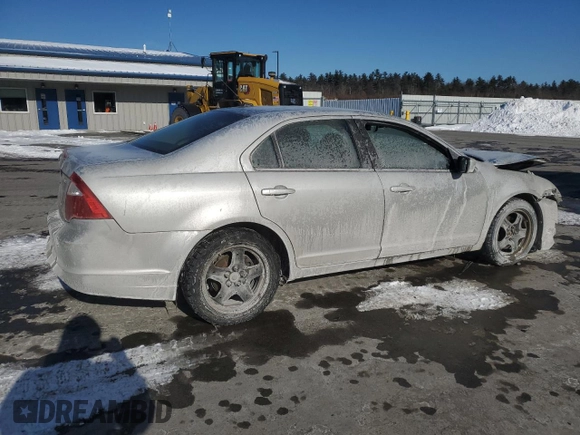 2011 Ford Fusion SE with VIN 3FAHP0HA8BR263793, listed as a Copart auction lot 51892835 with 0 mi miles and Non Repairable. Bid and sale history available at carsss.com. Image 3.