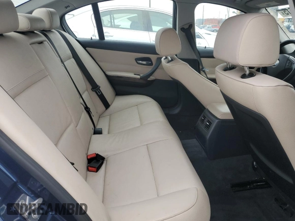 2011 BMW 3 Series 328i with VIN WBAPH5G50BNM82543, listed as a Copart auction lot 59016615 with 122,820 mi miles and Clean title. Bid and sale history available at DreamBid. Image 10.