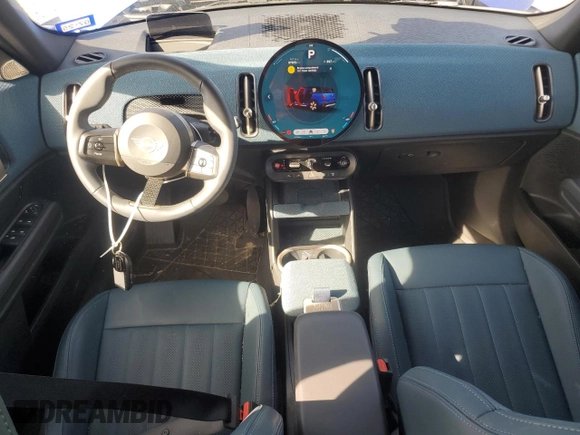2025 MINI Countryman S z VIN WMZ23GA02S7P72579, wystawiony jako Copart lot #54301755 z przebiegiem 7 672 mil mil oraz Szkoda całkowita • Salvage title. Historia ofert i sprzedaży dostępna na DreamBid. Obrazek 8.