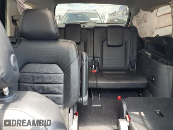 2018 Volkswagen Atlas SEL Premium with VIN 1V2NR2CA4JC529249, listed as a Copart auction lot 56370565 with Not provided miles and Salvage title. Bid and sale history available at DreamBid. Image 10.