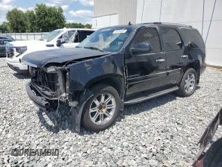 2008 GMC Yukon Denali z VIN 1GKFK63878J157477, wystawiony jako Copart lot #56406065 z przebiegiem 170 094 mil mil oraz Szkody całkowita. Historia ofert i sprzedaży dostępna na DreamBid. Obrazek 1.