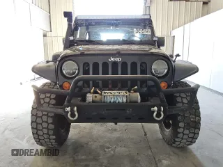 2007 Jeep Wrangler Unlimited X with VIN 1J4GA391X7L145896, listed as a Copart auction lot 45404625 with 152,278 mi miles and Clean title. Bid and sale history available at DreamBid. Image 5.