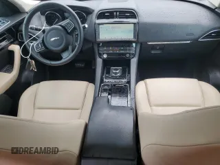 2020 Jaguar F-Pace 25t Premium z VIN SADCJ2FX4LA655775, wystawiony jako Copart lot #57809355 z przebiegiem 51 522 mil mil oraz Szkoda całkowita • Salvage title. Historia ofert i sprzedaży dostępna na DreamBid. Obrazek 8.