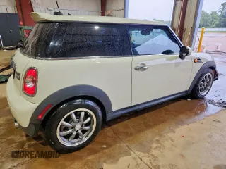 2012 MINI Hardtop z VIN WMWSU3C54CT543437, wystawiony jako Copart lot #60613355 z przebiegiem 43 932 mil mil oraz Szkoda całkowita • Salvage title. Historia ofert i sprzedaży dostępna na DreamBid. Obrazek 3.