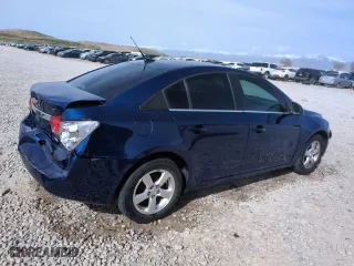 2012 Chevrolet Cruze LT w/1LT with VIN 1G1PF5SC4C7107283, listed as a Copart auction lot 52155665 with 186,403 mi miles and Salvage Title. Bid and sale history available at carsss.com. Image 3.