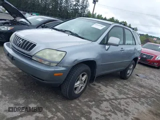 2002 Lexus RX 300 with VIN JTJHF10U020285132, listed as a IAAI auction lot 42153983 with 257,776 mi miles. Bid and sale history available at carsss.com. Image 2.