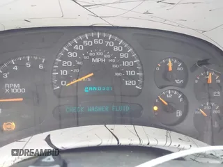 2005 Chevrolet Silverado 1500 LS z VIN 2GCEC13TX51264590, wystawiony jako IAAI lot #42333287 z przebiegiem 179 230 mil mil oraz . Historia ofert i sprzedaży dostępna na DreamBid. Obrazek 7.