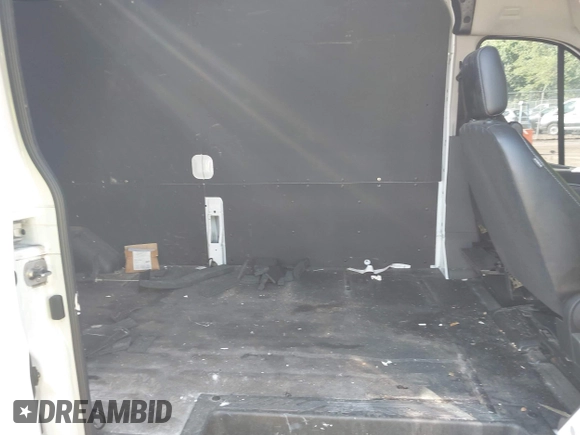 2021 Ford Transit Cargo с VIN 1FTBR1CG8MKA98329, выставлен на аукционе IAAI как лот 42534100 с пробегом 66 953 миль миль и . История ставок и продаж доступна на DreamBid. Изображение 8.
