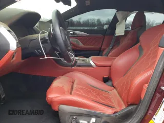 2021 BMW M8 z VIN WBSGV0C03MCF60039, wystawiony jako Copart lot #39737763 z przebiegiem Nie podano mil oraz . Historia ofert i sprzedaży dostępna na DreamBid. Obrazek 7.