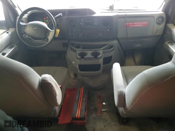 2014 Ford Econoline Passenger XL z VIN 1FBSS3BL1EDA92915, wystawiony jako Copart lot #56422285 z przebiegiem 164 704 mil mil oraz Tytuł czysty. Historia ofert i sprzedaży dostępna na DreamBid. Obrazek 8.