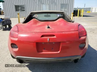 2008 Pontiac Solstice z VIN 1G2MC35B68Y122125, wystawiony jako Copart lot #60517155 z przebiegiem 211 877 mil mil oraz Czysty tytuł • Clean title. Historia ofert i sprzedaży dostępna na DreamBid. Obrazek 6.