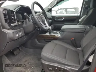2023 GMC Sierra 1500 Elevation z VIN 3GTUUCE89PG335723, wystawiony jako Copart lot #85942744 z przebiegiem 19 582 mil mil oraz Szkoda całkowita • Salvage title. Historia ofert i sprzedaży dostępna na DreamBid. Obrazek 7.