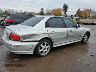 2005 Hyundai Sonata GLS with VIN KMHWF35H45A165863, listed as a Copart auction lot 82361594 with 75,162 mi miles and Salvage Title. Bid and sale history available at carsss.com. Image 3.