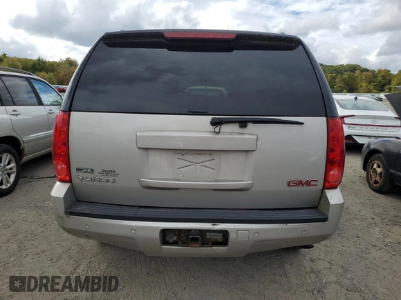 2008 GMC Yukon Commercial with VIN 1GKFK13008R159389, listed as a Copart auction lot 73457574 with 240,140 mi miles and Clean Title. Bid and sale history available at carsss.com. Image 6.