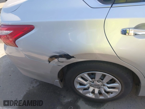 2016 Nissan Altima SR with VIN 1N4AL3APXGC192938, listed as a IAAI auction lot 42159683 with 190,785 mi miles and . Bid and sale history available at carsss.com. Image 6.
