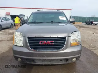 2012 GMC Yukon XL SLT with VIN 1GKS2KE78CR177257, listed as a IAAI auction lot 41488033 with 254,663 mi miles. Bid and sale history available at carsss.com. Image 12.