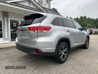 2019 Toyota Highlander LE с VIN 5TDBZRFH9KS945111, выставлен на аукционе Copart как лот 65295025 с пробегом 179 416 миль миль и Чистый • Clean title. История ставок и продаж доступна на DreamBid. Изображение 4.