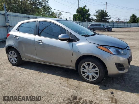 2011 Mazda 2 Sport z VIN JM1DE1HY1B0113087, wystawiony jako Copart lot #60428565 z przebiegiem 57 163 mil mil oraz Szkoda całkowita • Salvage title. Historia ofert i sprzedaży dostępna na DreamBid. Obrazek 4.