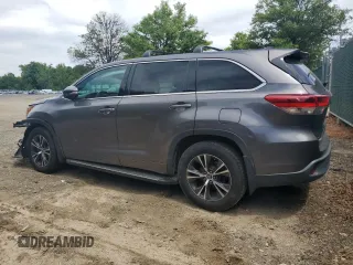 2018 Toyota Highlander LE with VIN 5TDBZRFH5JS824574, listed as a Copart auction lot 57248455 with 123,799 mi miles and Clean title. Bid and sale history available at DreamBid. Image 2.