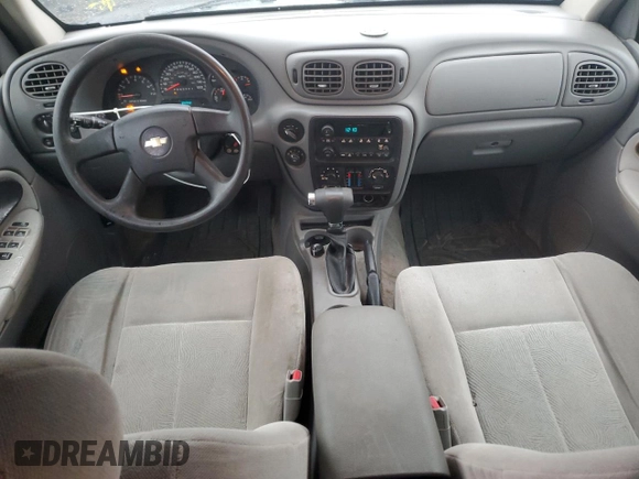 2006 Chevrolet TrailBlazer LS with VIN 1GNET16S466120070, listed as a Copart auction lot 44511165 with 195,992 mi miles and Salvage Title. Bid and sale history available at DreamBid. Image 8.