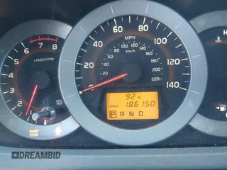 2010 Toyota RAV4 z VIN 2T3ZF4DVXAW038075, wystawiony jako IAAI lot #40422528 z przebiegiem 186 150 mil mil oraz . Historia ofert i sprzedaży dostępna na DreamBid. Obrazek 16.