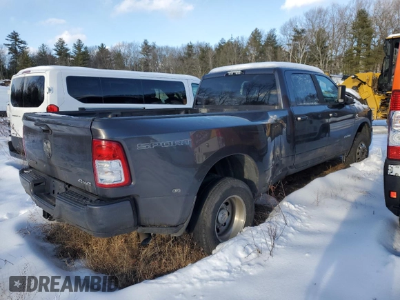 2021 Ram 3500 Big Horn with VIN 3C63RRHL4MG528784, listed as a Copart auction lot 43953515 with 0 mi miles and Clean Title. Bid and sale history available at carsss.com. Image 3.