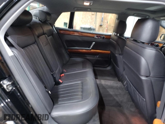 2004 Volkswagen Phaeton V8 z VIN WVWAF63D048011110, wystawiony jako Copart lot #66467834 z przebiegiem 138 229 mil mil oraz Tytuł czysty. Historia ofert i sprzedaży dostępna na DreamBid. Obrazek 10.