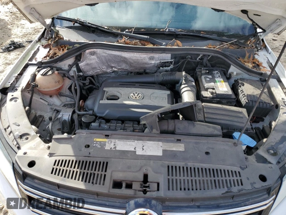 2013 Volkswagen Tiguan SE with VIN WVGAV3AX9DW575926, listed as a Copart auction lot 85048984 with 117,986 mi miles and Clean title. Bid and sale history available at DreamBid. Image 11.