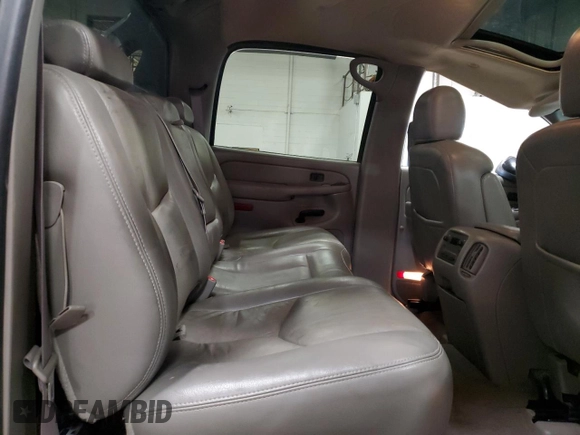 2005 Chevrolet Avalanche Z71 with VIN 3GNEK12Z25G185227, listed as a Copart auction lot 79913834 with 201,102 mi miles and Salvage Title. Bid and sale history available at DreamBid. Image 11.
