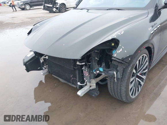 2023 Maserati Grecale Modena z VIN ZN682AVM6P7413121, wystawiony jako IAAI lot #42092049 z przebiegiem 8 132 mil mil oraz . Historia ofert i sprzedaży dostępna na DreamBid. Obrazek 6.